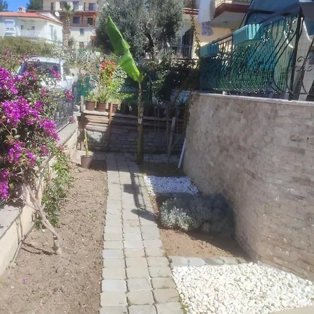 Вилла Kadinlar Denizi Plajinda Full Deniz Manzarali Кушадасы